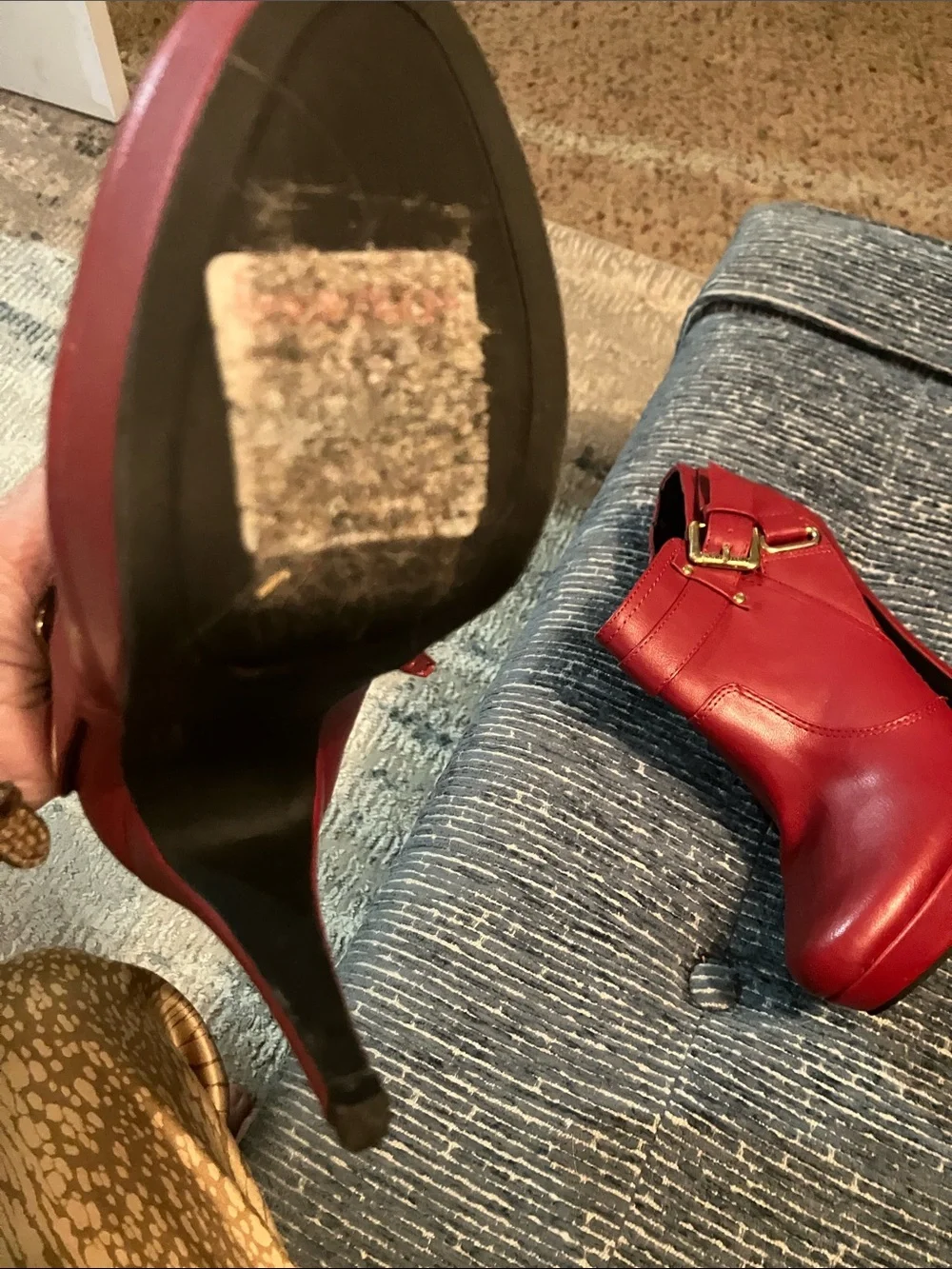 Guess bold red